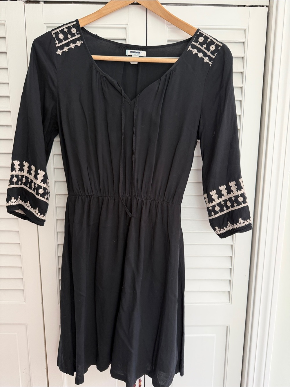 Old Navy Black Midi Dress with Cream Embroidery